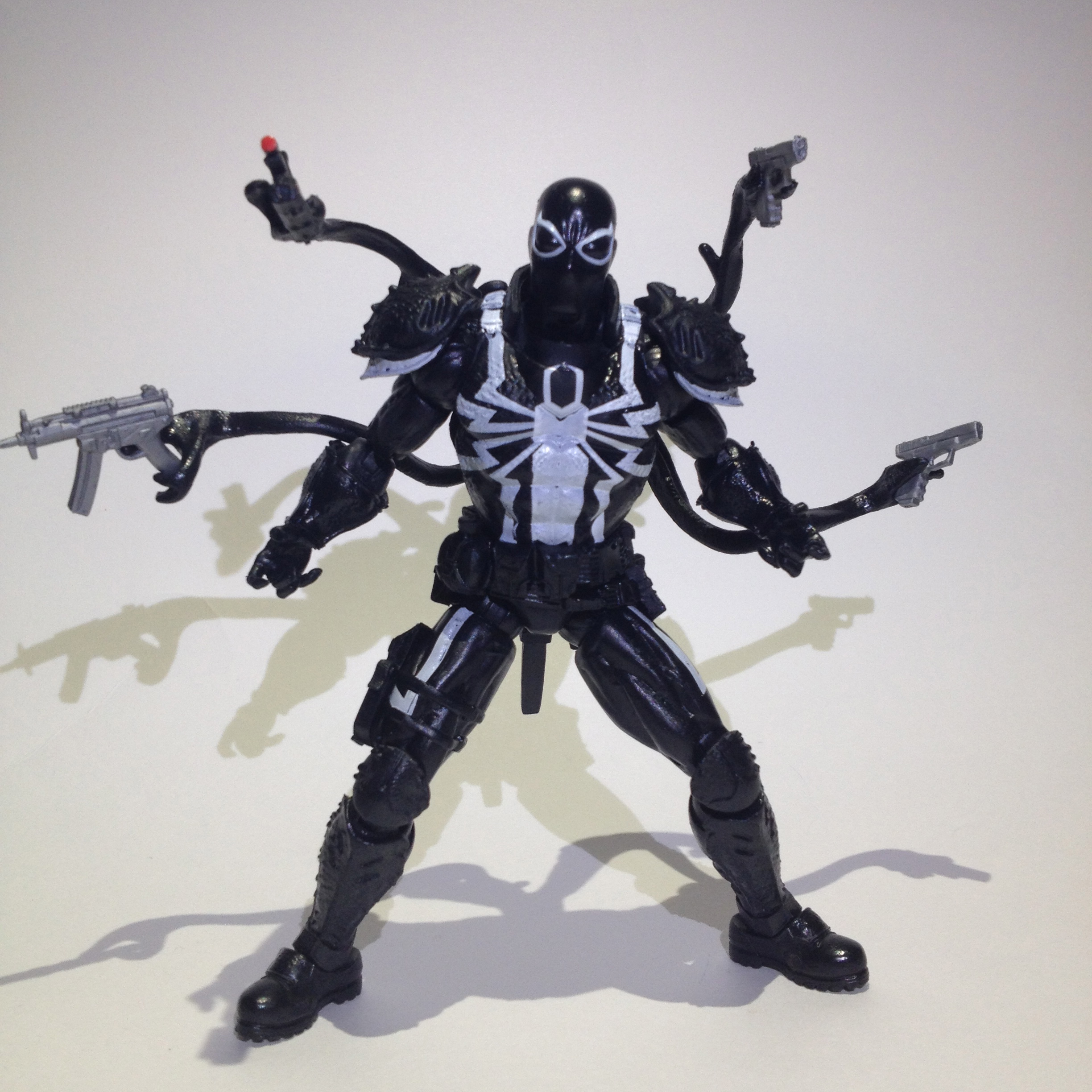 Agent Venom comes packed with a rather impressive accessory count, one that...